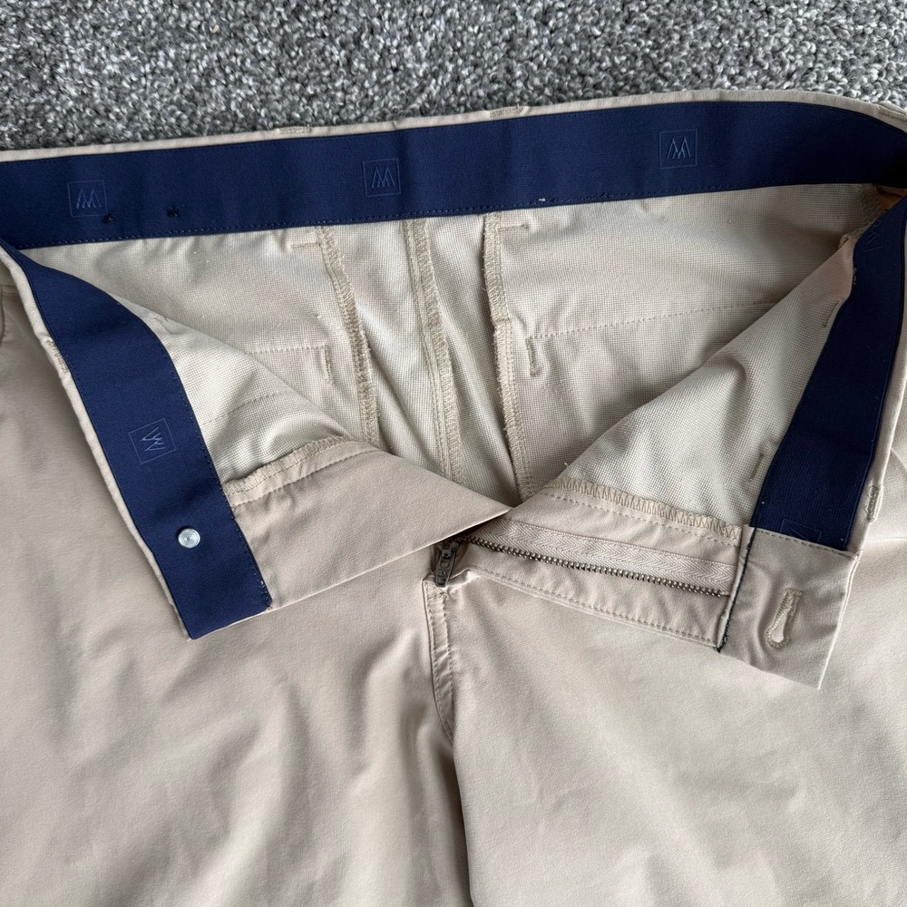 Men’s Mizzen+Main Helmsman Chino Pants - Picture 3 of 8